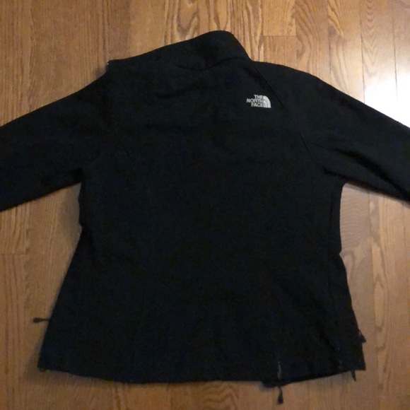 North face jacket - Picture 4 of 4